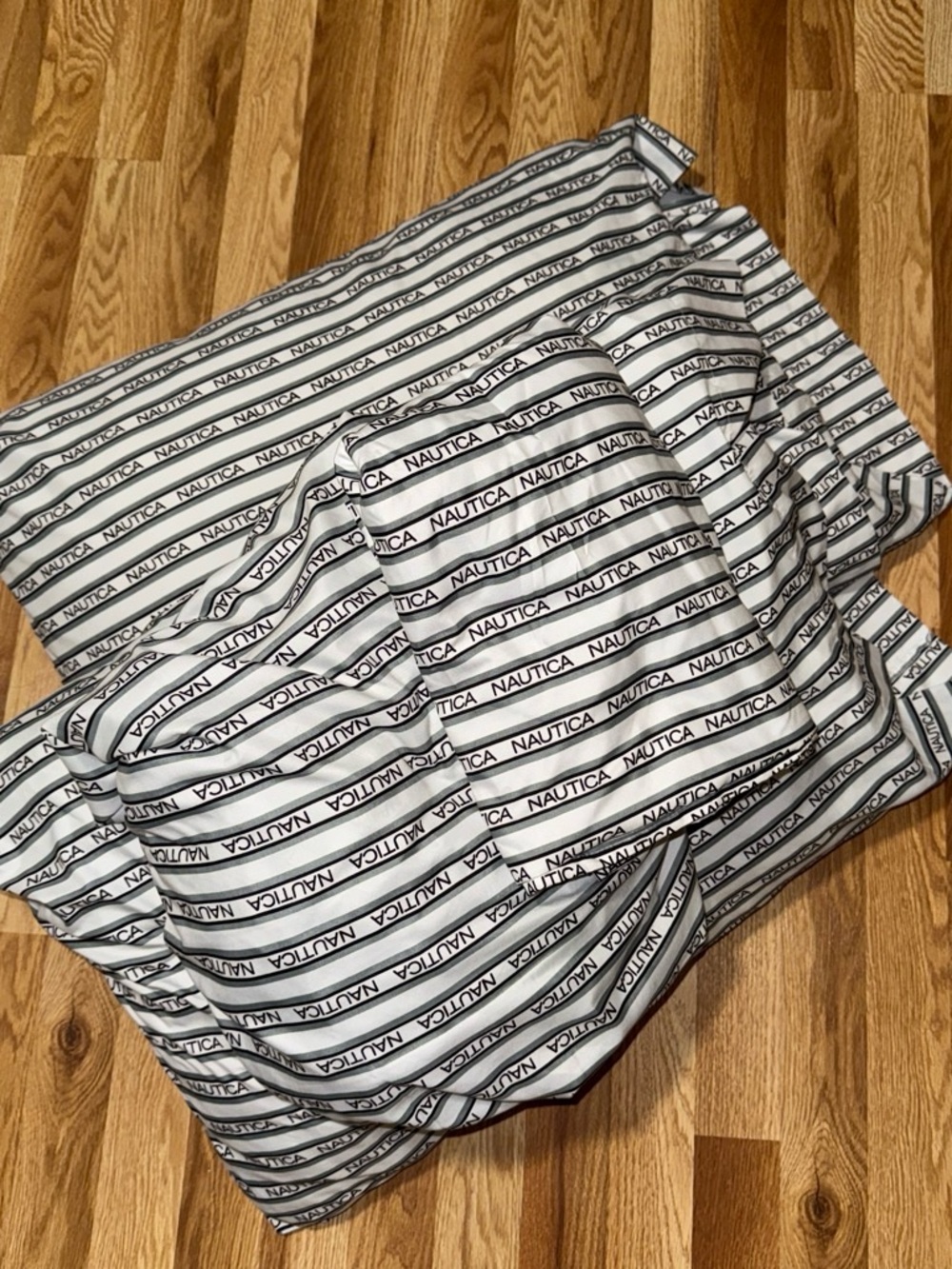 100% Polyester Nautica White & Black Striped Sheet Set: Full Size